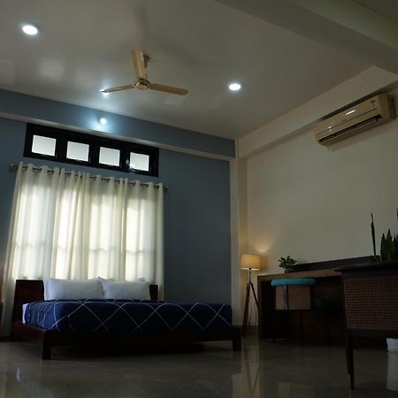 Joy'S Bnb Imphal Exteriör bild
